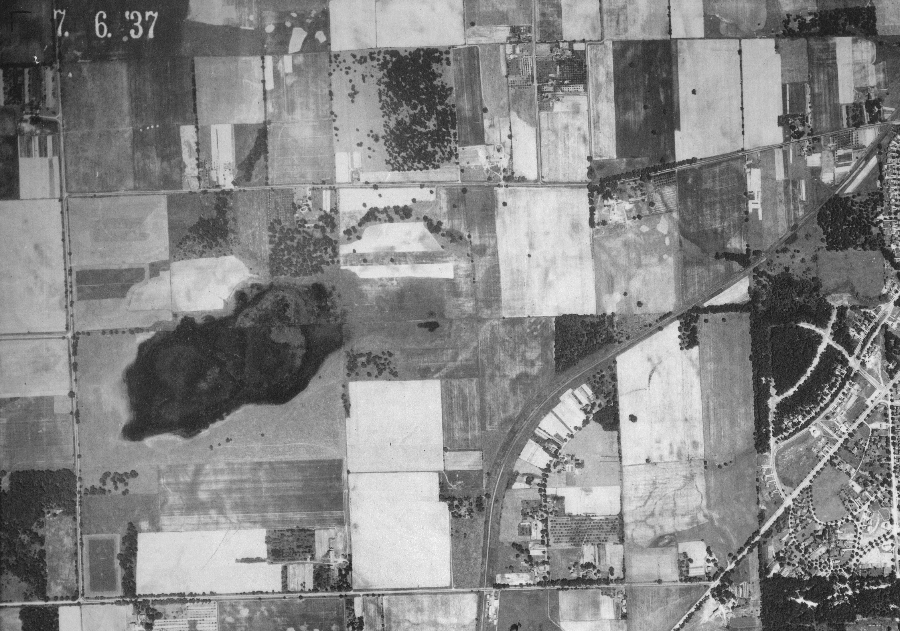 Dane761937_7-581_1937_7x9